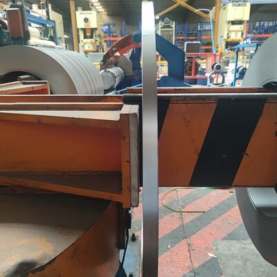 شراء الصف SUS430 S43000 1.4016 الفولاذ المقاوم للصدأ ورقة معدنية لفة 720MM عرض 1D إنهاء تصنيع عبر الإنترنت